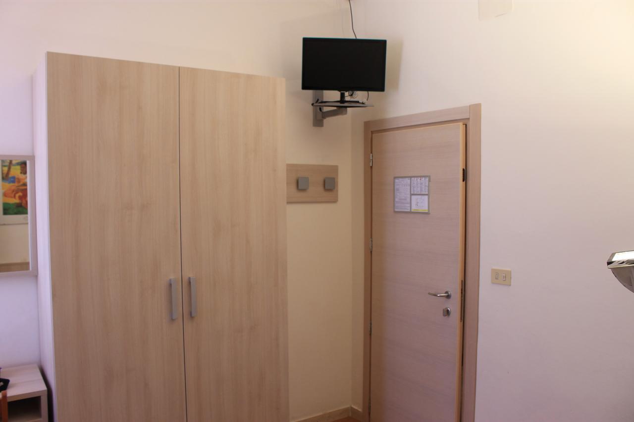 Hotel Susanna Rimini Room photo